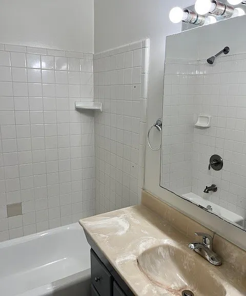 6013 N Walnut Grove Ave — Photo 12