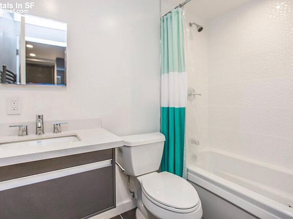 Spa bathroom with jet tub