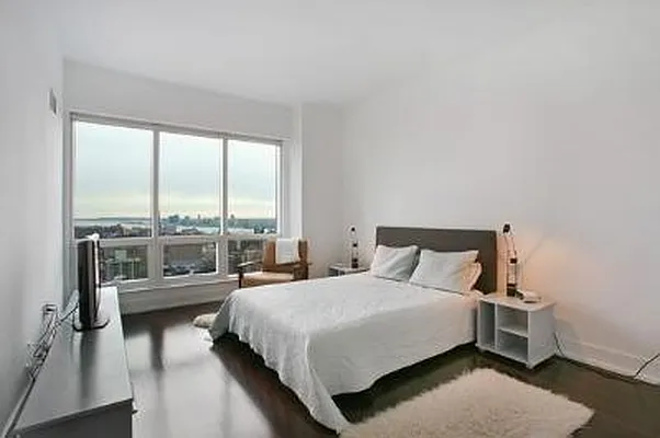 Rented by Corcoran | media 5
