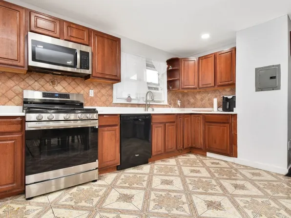 358 Broadway image 5 of 14