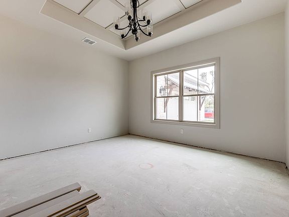 3rd image of 110 Chama Dr