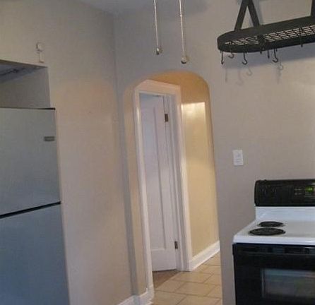 5th image of 2821 Joseph St