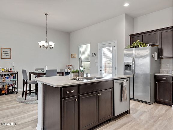 5th image of 306 Grassy Meadows Ln