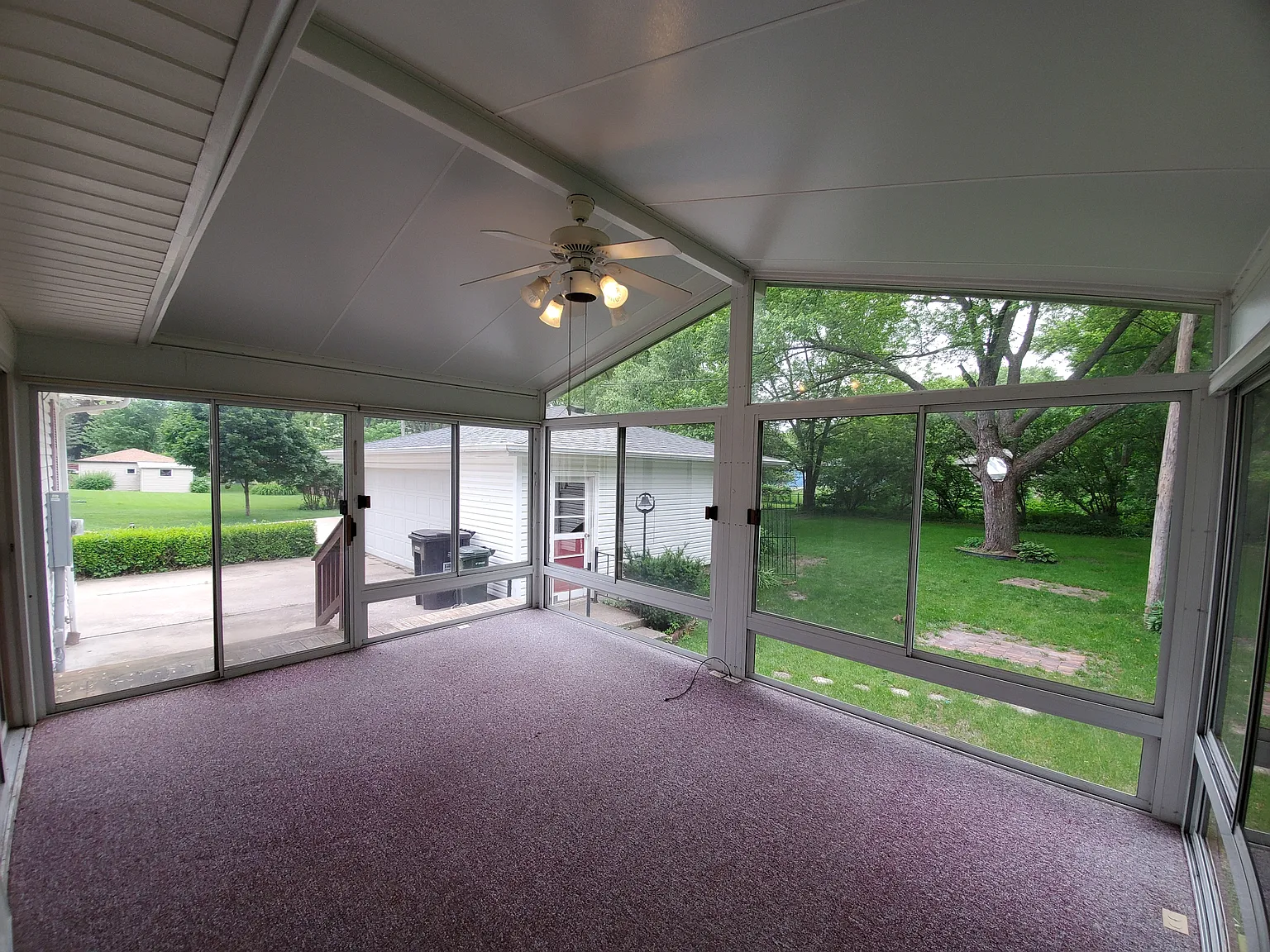 Pin Oak Drive 1622 - Unit 1 — Photo 2