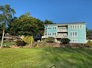 86 Forest Hills Dr, Holland, MI 49424