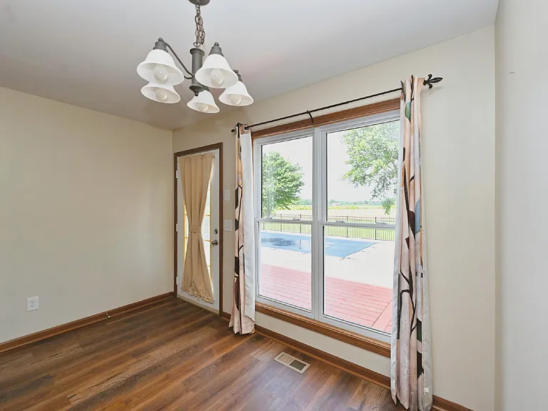 4616 Woodrow Wilson Rd — Photo 48