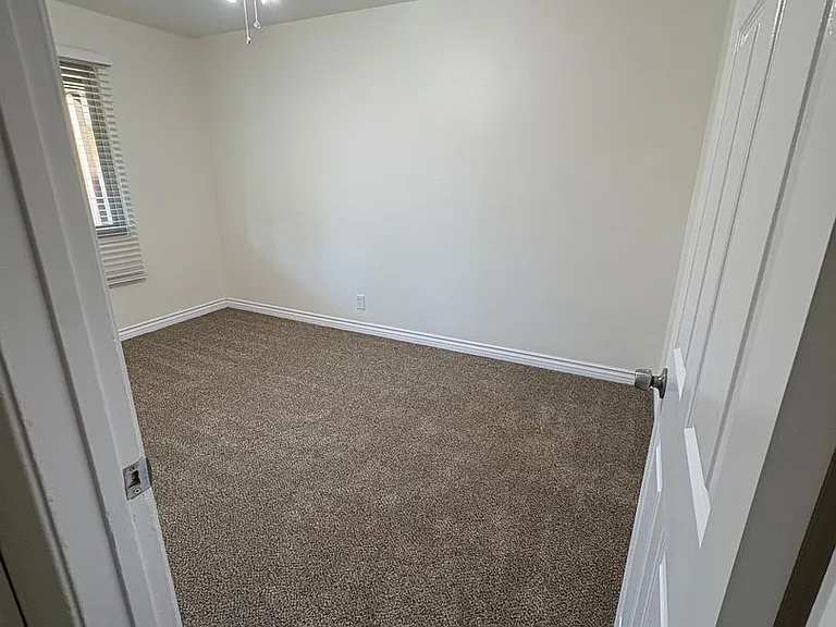 Greenranch Apartments — Photo 22