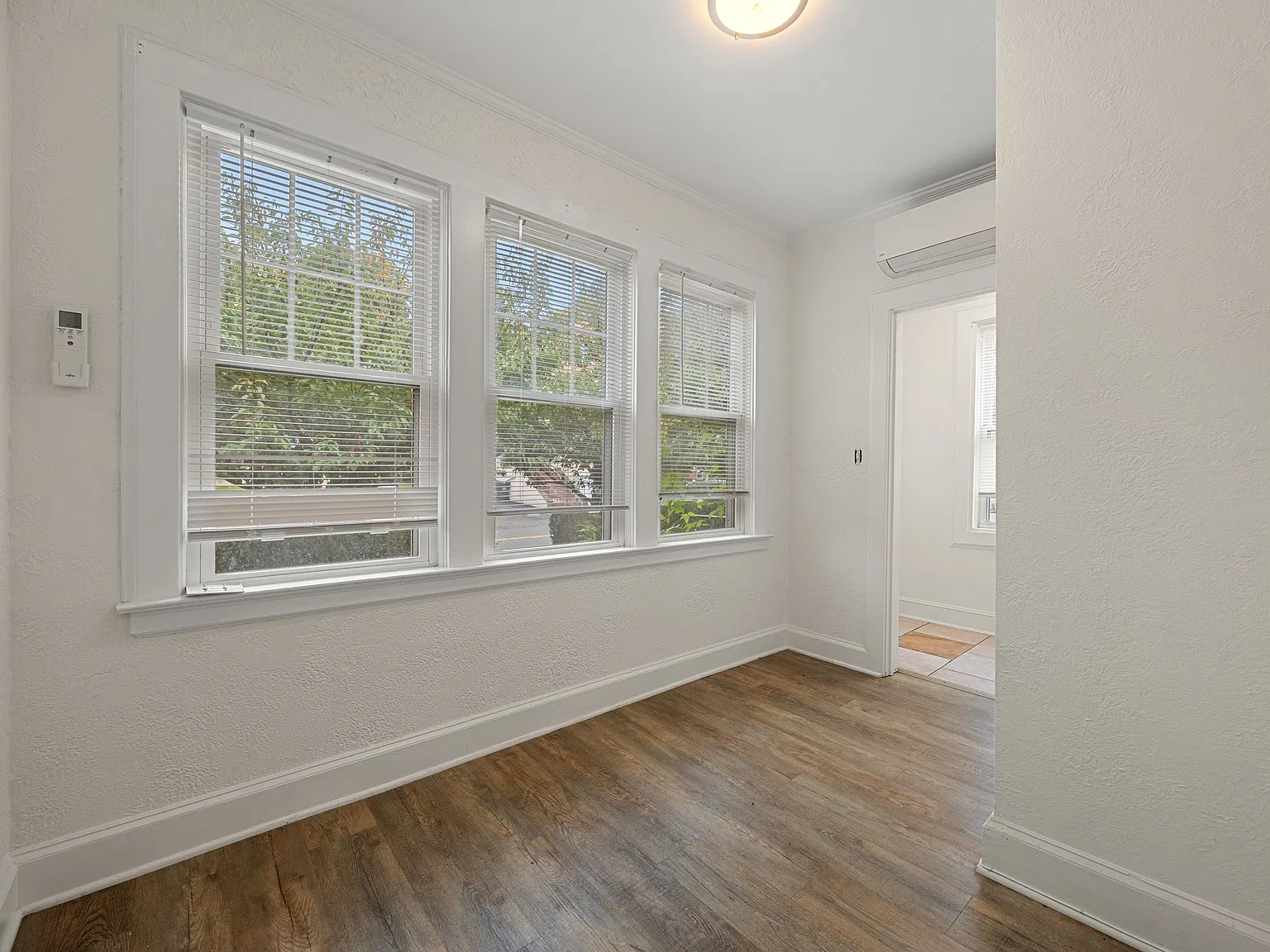 1 bed, $3,000 — Photo 3