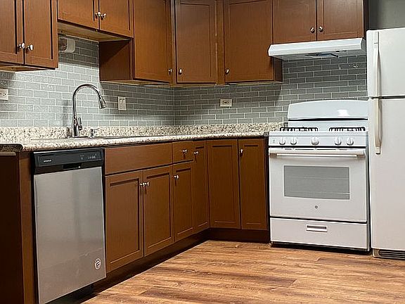 4th image of 718 Tullamore Ct APT 1D