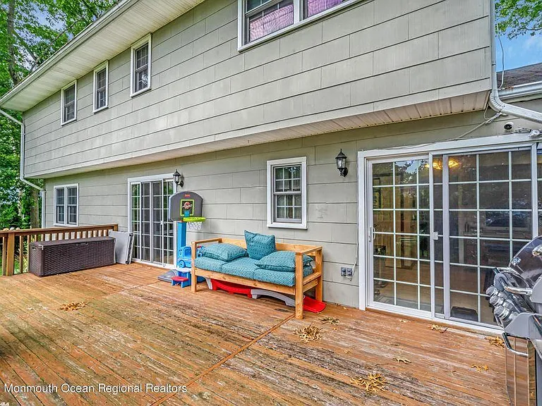 98 Oak Ridge Pkwy — Photo 33