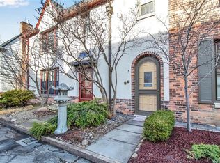 5 Mayfair Ln, Buffalo, NY 14201