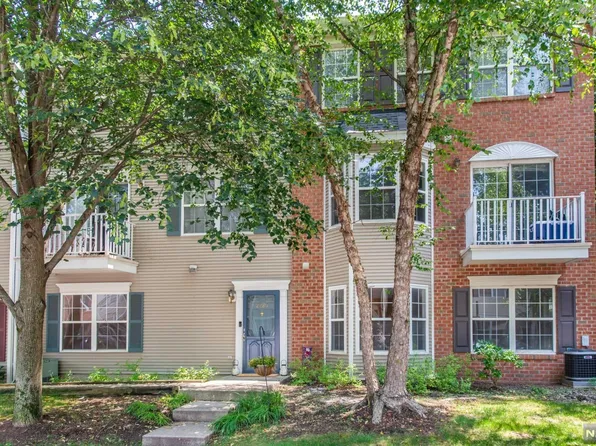 2289 Nash Ct, Mahwah, NJ 07430