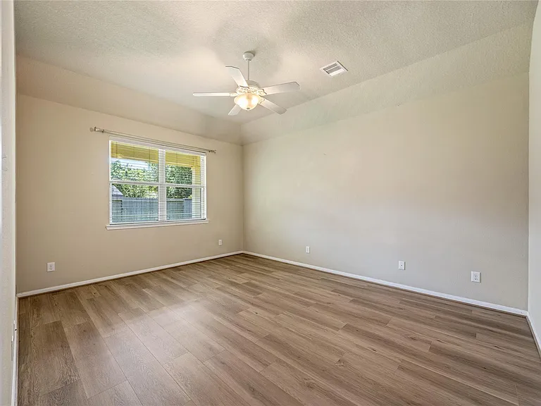 39 Butternut Grove Pl — Photo 14