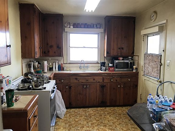 4th image of 6722 Birchwood St