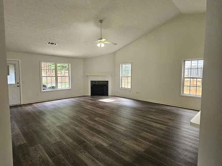 2590 Kentshire Way — Photo 11
