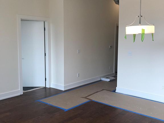 3rd image of 410 N 1st St #205