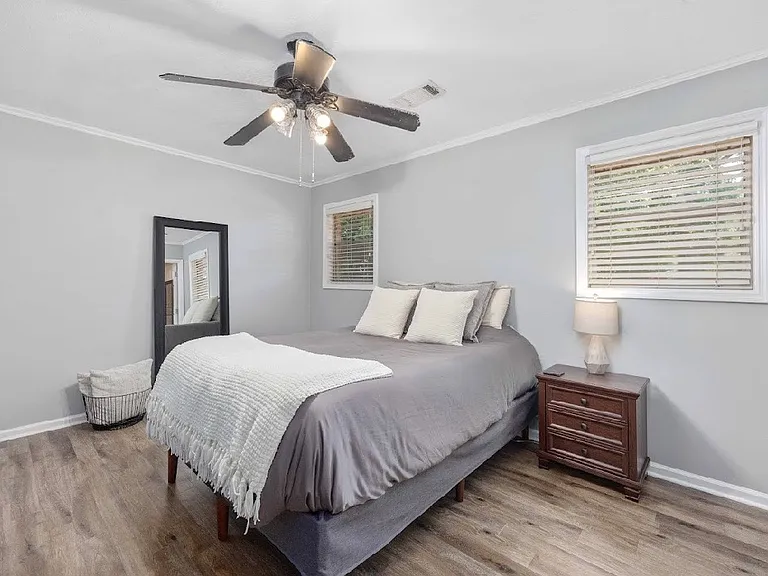 1504 Melanie Ln — Photo 22