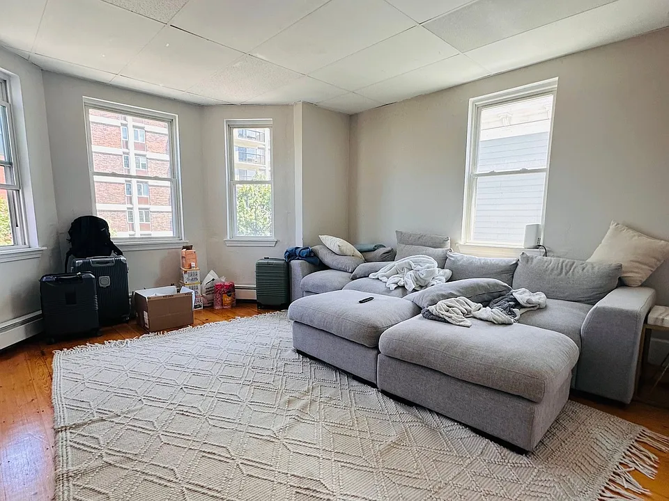 1572 Tremont St #3D