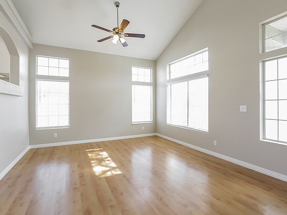 4th image of 8828 Dove Cove Dr