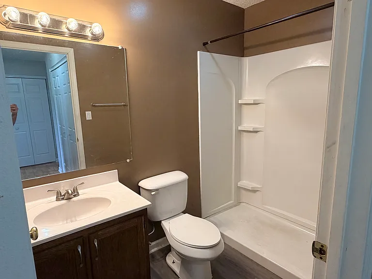 208 Vandiver Ln #0 — Photo 7