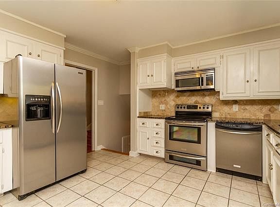 5th image of 7507 Folger Dr