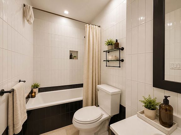 4th image of 123 Pulaski St #4B