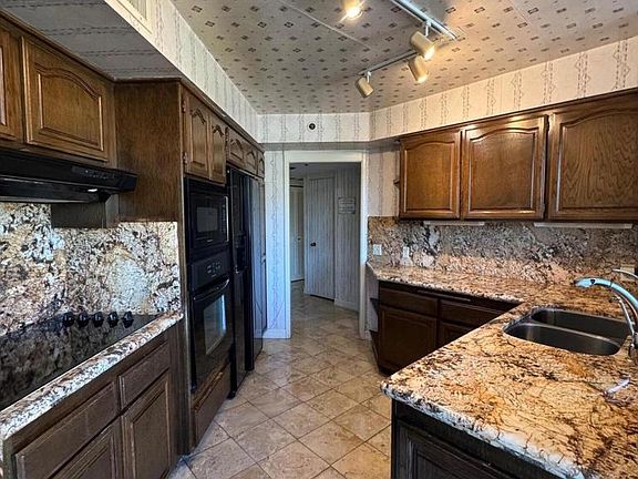 5th image of 222 Monterey Rd Unit 306