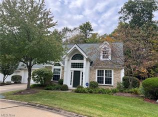 164 Stonebrooke Oval #63, Orange, OH 44022