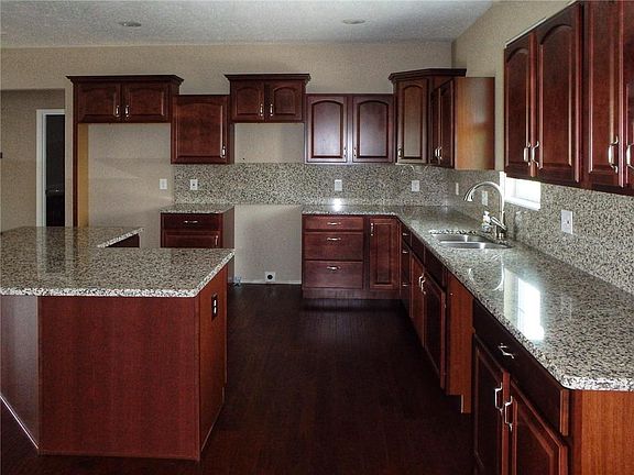 4th image of 507 Steer Creek Way