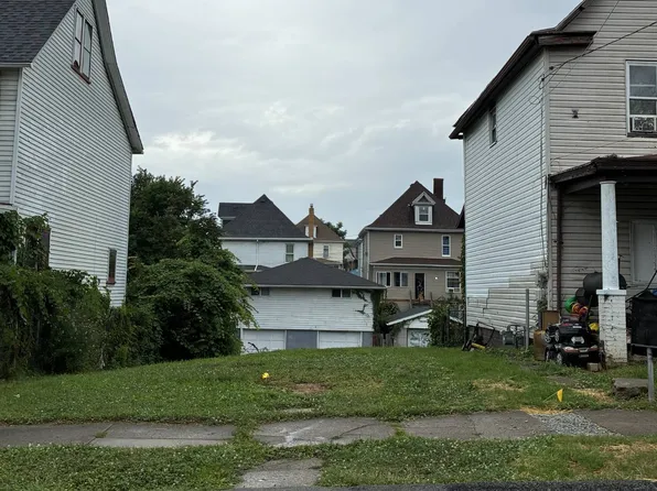 29 Millview St, Uniontown, PA 15401