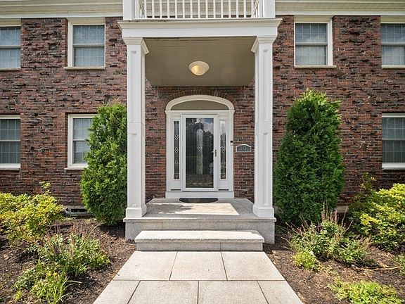 2nd image of 10 Juniper Hill Rd
