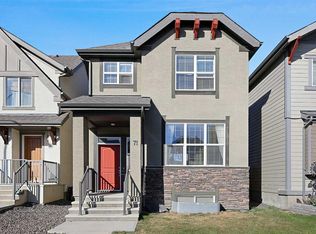 71 S Masters Hts SE, Calgary, AB T3M 2M7