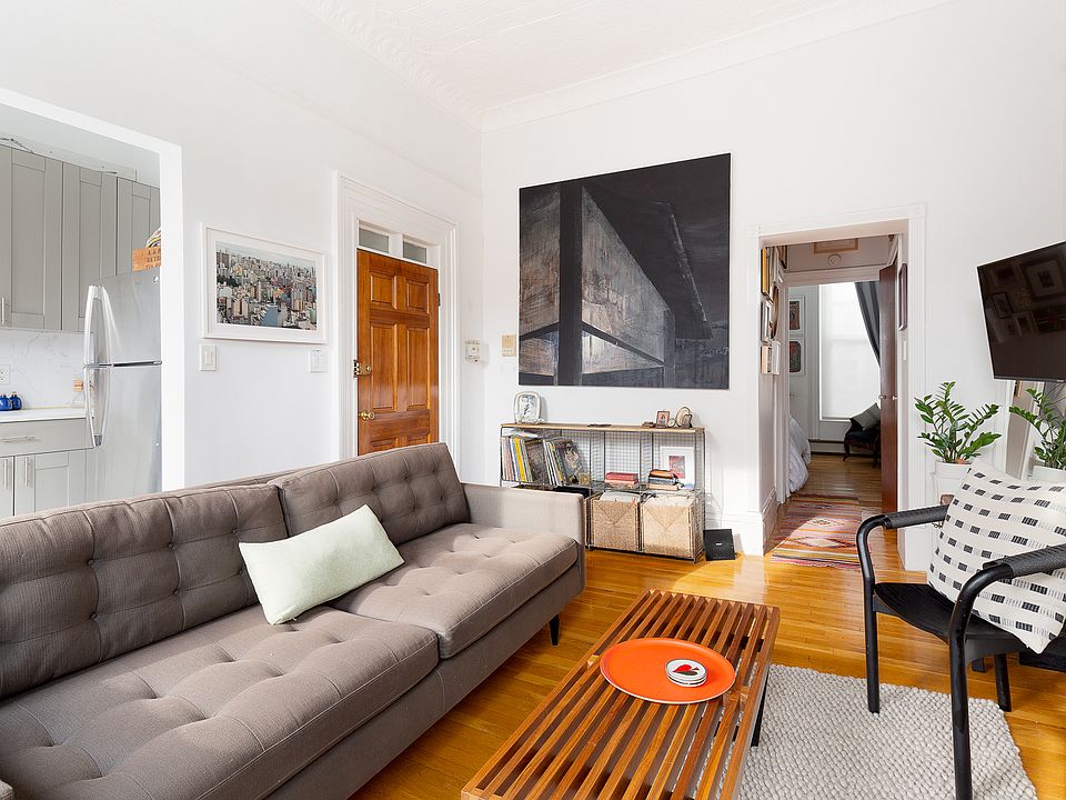 1st image of 41 Woodhull St Floor 2