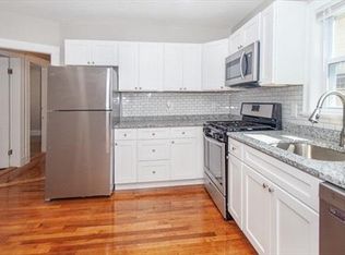 15 Laurel Rd UNIT 1, Milton, MA 02186