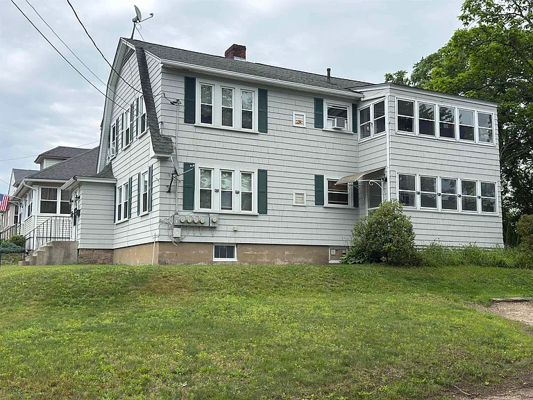 573 Spruce St — Photo 24