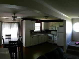 1229 NW Hidden Ridge Cir, Blue Springs, MO 64015