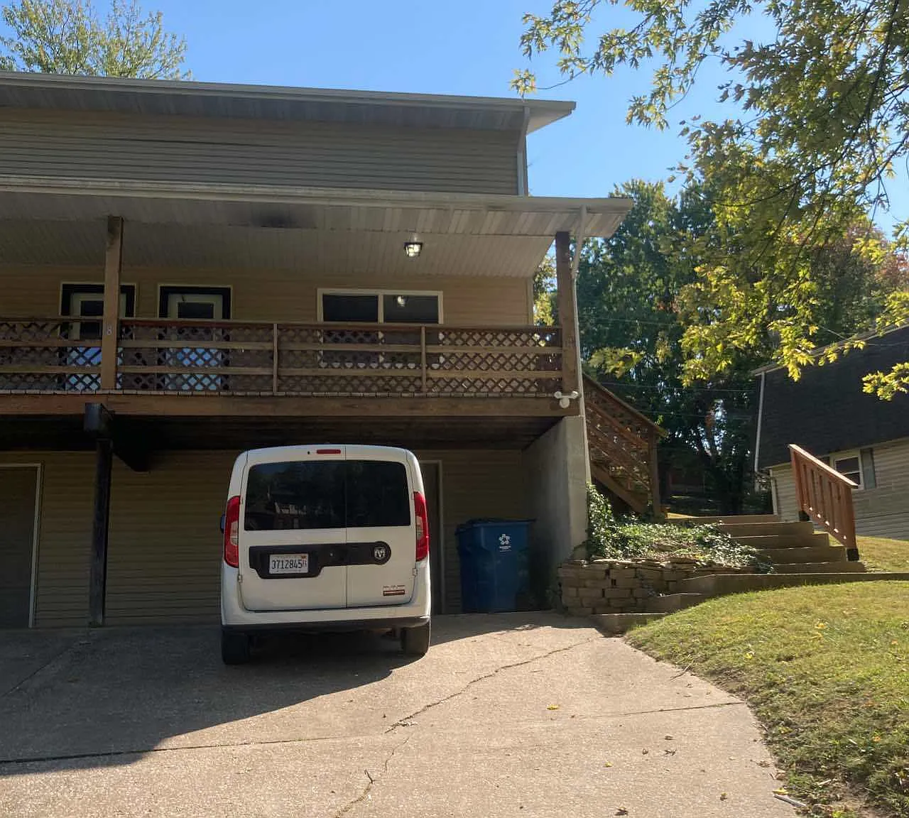 8 Holloway Ct. - B — Photo 1