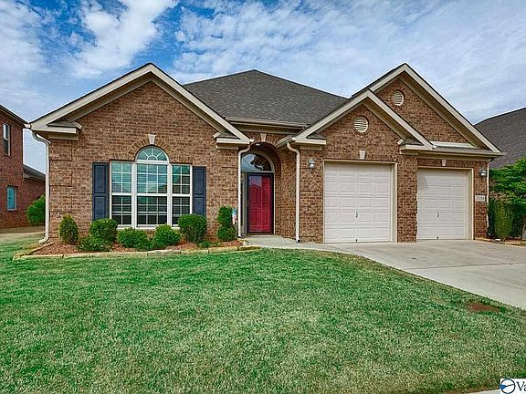 2nd image of 5034 Valley Cove Dr SE