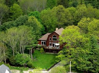 2 Bowen Rd, Kittery, ME 03904