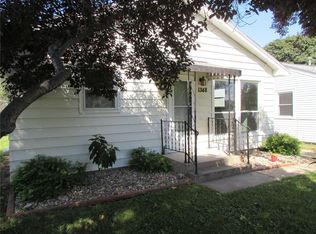 1348 22nd Ave SW, Cedar Rapids, IA 52404