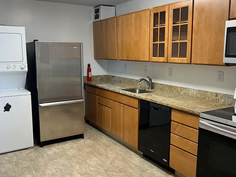 205 Yoakum Pkwy #1620 — Photo 5