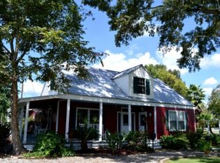 4952 S River Rd, Port Allen, LA 70767