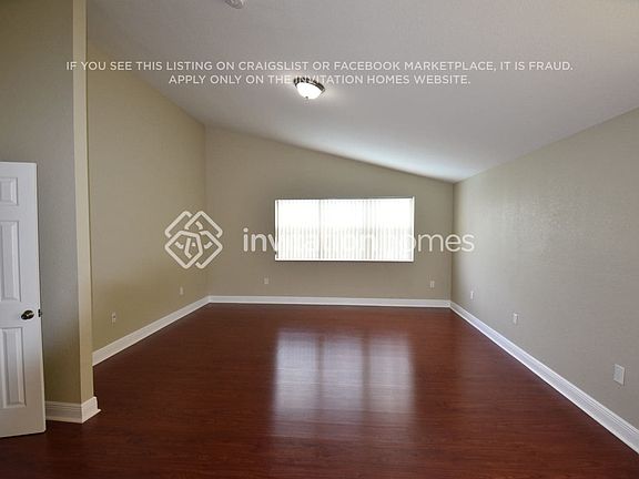 5th image of 7420 NW 65th Ln