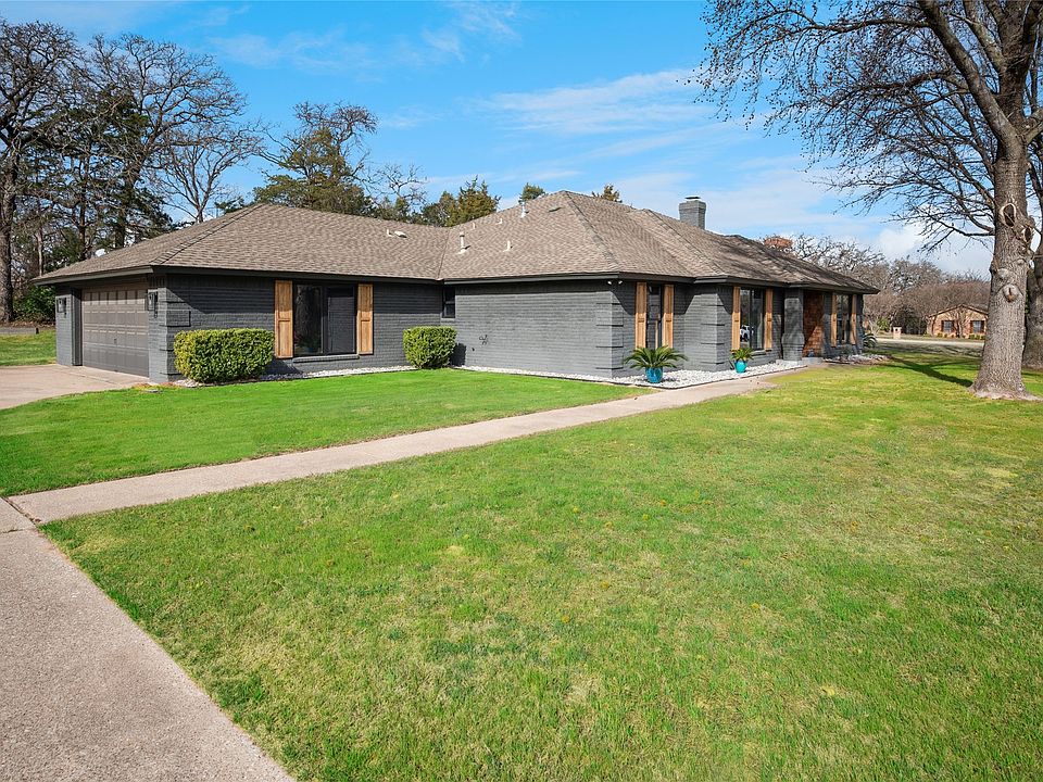 1st image of 1210 Wood Creek Ln