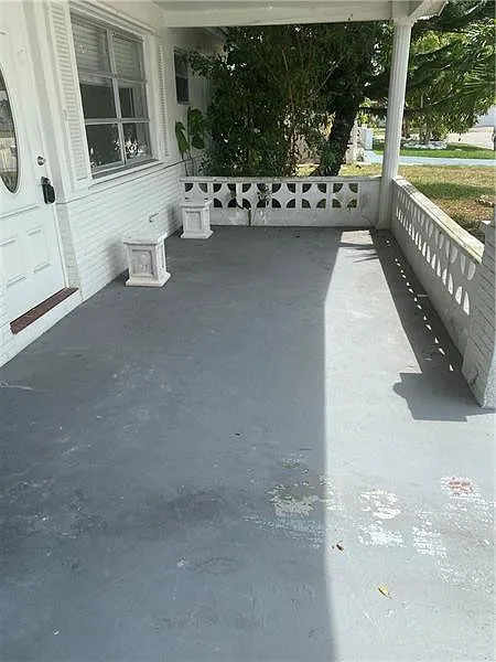 2 bed, 2.0 bath, 1400 sqft, $2,000 — Photo 3