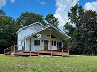 714 Old McLeod Bridge Rd, Adrian, GA 31002