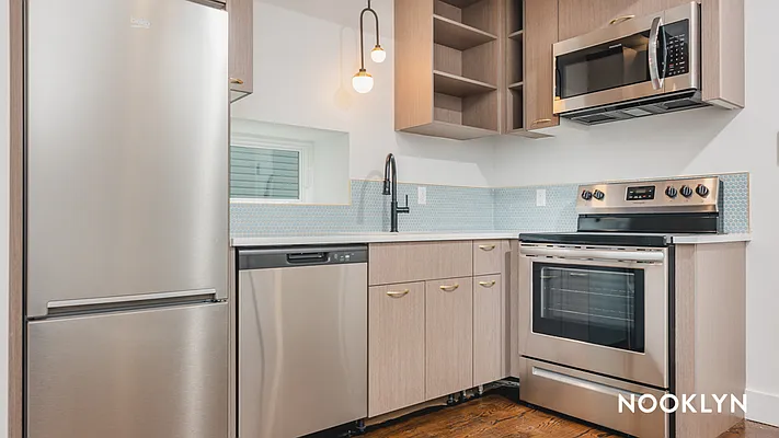 Rented by Nooklyn NYC LLC | media 9