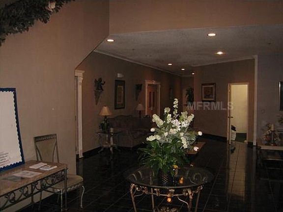 5th image of 511 Fremont Ave