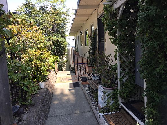 3rd image of 2700 Melendy Dr APT 8