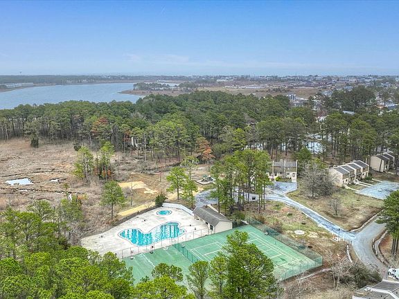 5th image of 792C Salt Pond Cir #C